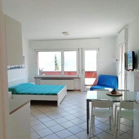 ריבה דל גארדה Lake & Castle View Apartment מראה חיצוני תמונה