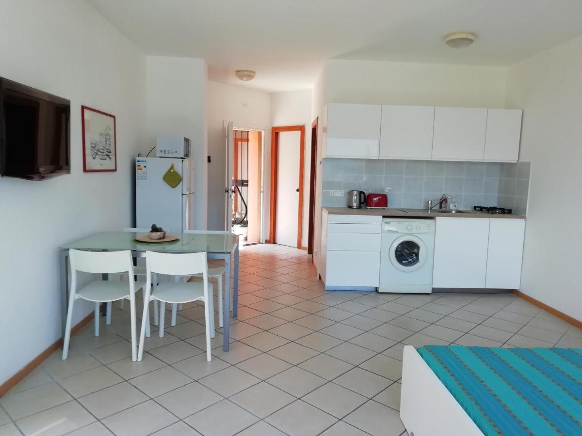ריבה דל גארדה Lake & Castle View Apartment מראה חיצוני תמונה