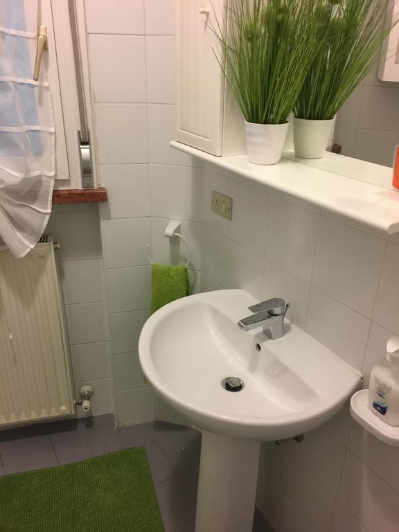 ריבה דל גארדה Lake & Castle View Apartment מראה חיצוני תמונה